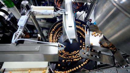 社區(qū)店半年突破150家，三只松鼠章燎原朋友圈“喊話”聚焦產(chǎn)品流通服務(wù)